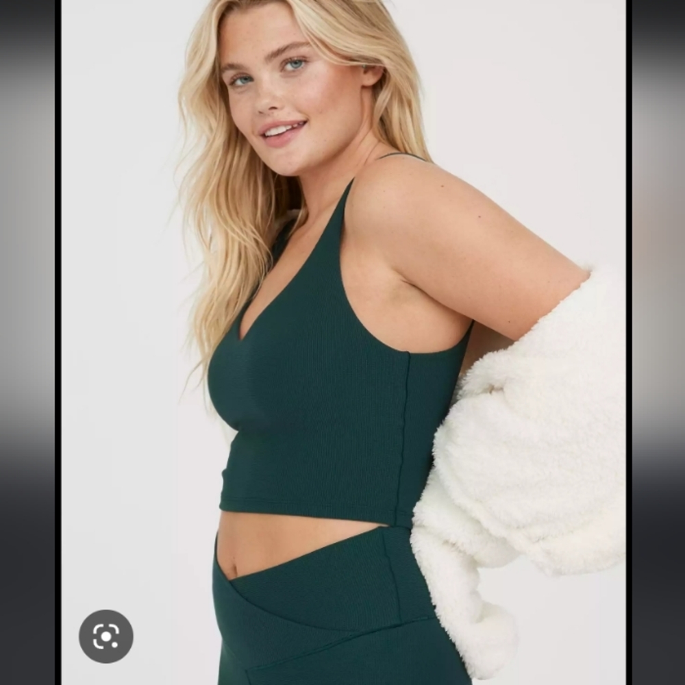 🆕️NWT Offline by Aerie Real Me Low Key Waffle Sports Bra in 'Deep Forest Green' - Picture 2 of 15